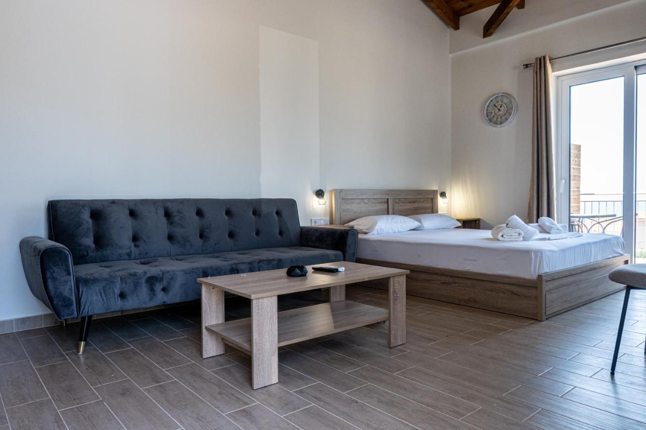 Lithino Rooms Kalamata Exterior foto